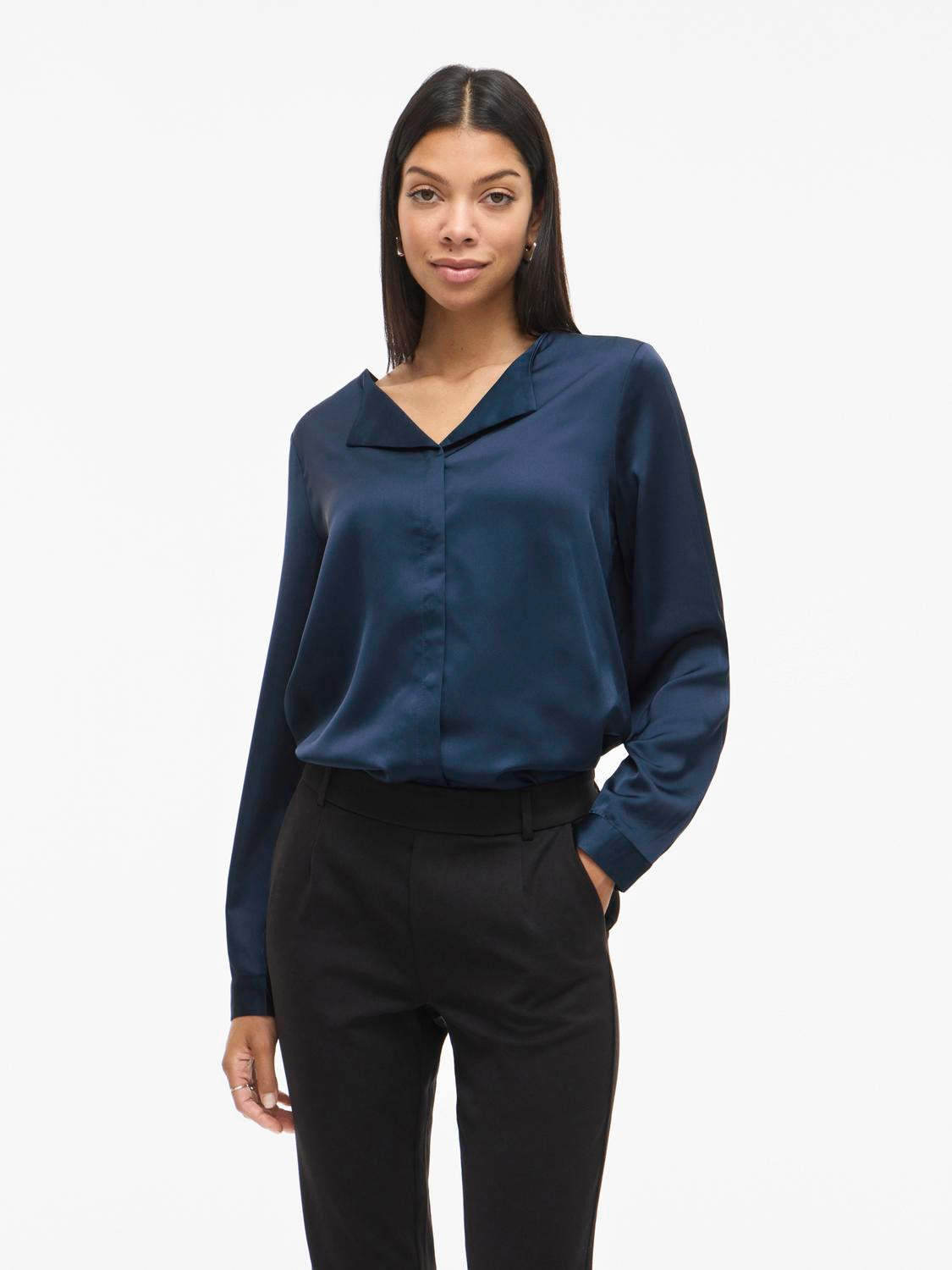 model_shot-front